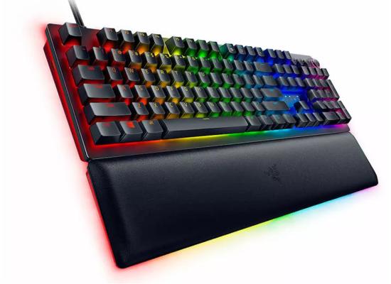 Razer Huntsman V2 Optical Fastest Linear Optical Switches - Ergonomic Wrist Rest