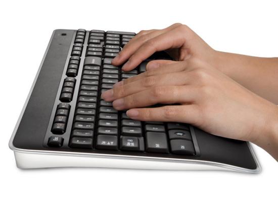 Logitech K800 RF Wireless Slim Illuminated Keyboard